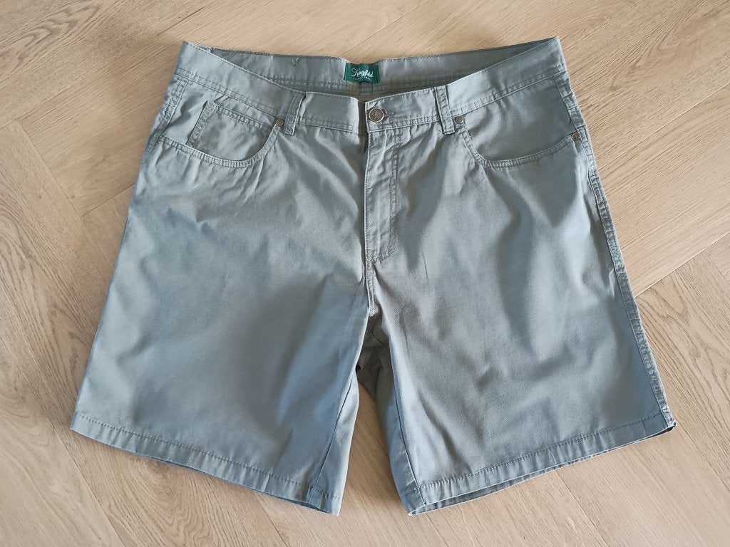 Grijze korte herenbroek, maat 58., Kingfield, Maat 56/58 (XL), Ophalen of Verzenden, Zo goed als nieuw