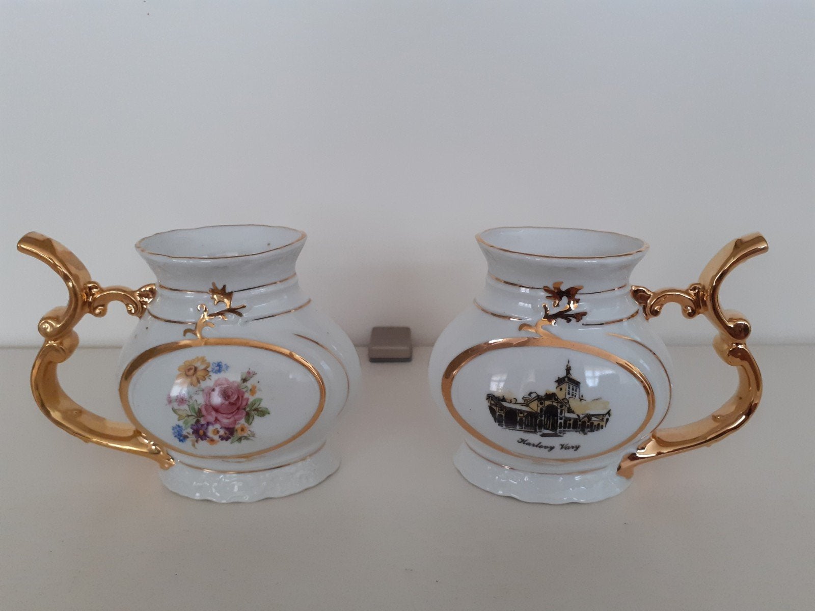 Tsjechische tuitbekers 2x, Ophalen of Verzenden