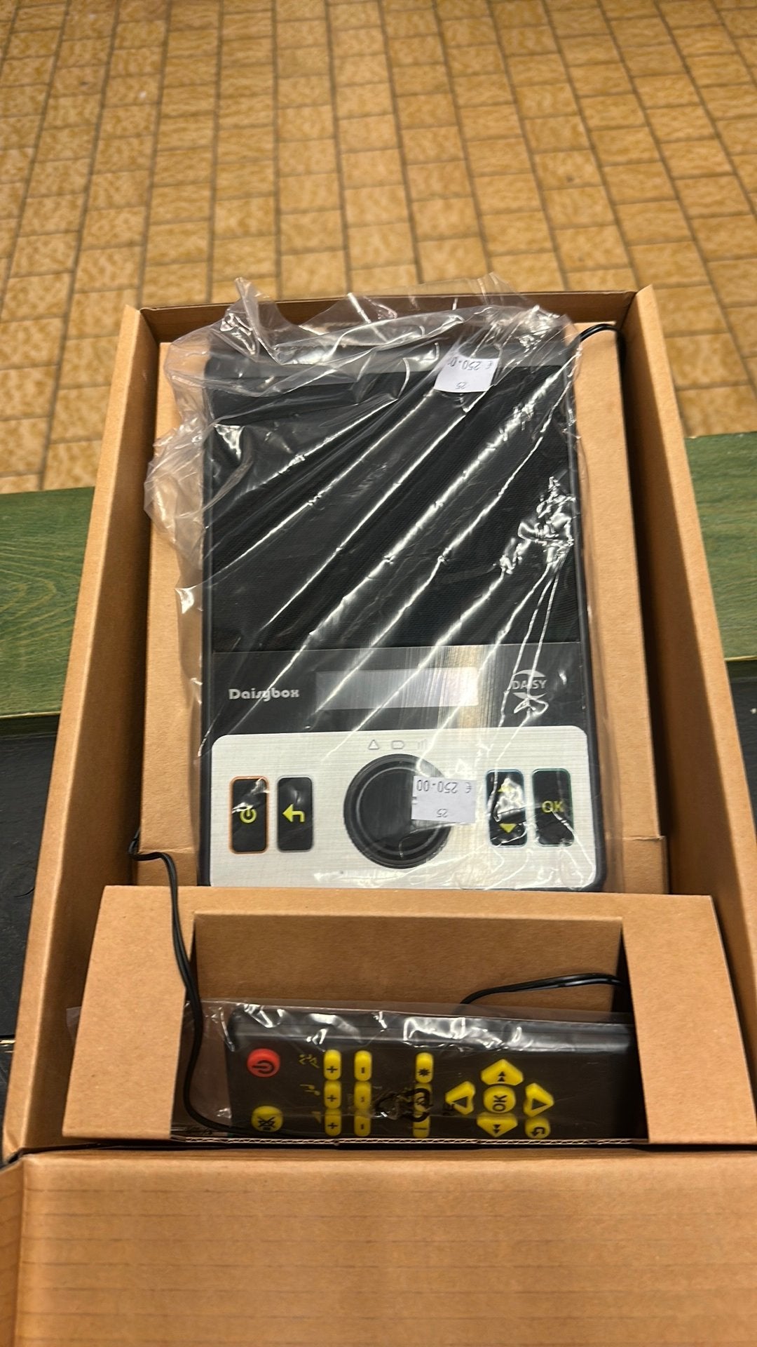 Daisybox Sensotec, Ophalen, Voorheuvel 48, Kringloopdemarktzeist, Zo goed als nieuw