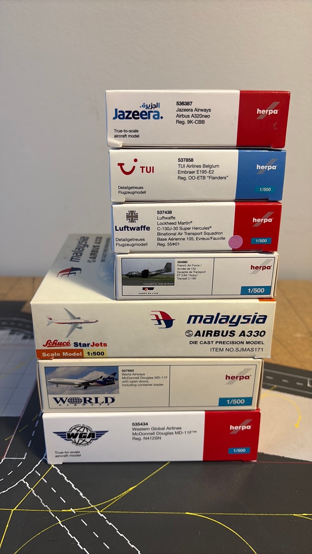 Herpa Wings 1:500 Vliegtuigmodellen - Zo goed als nieuw, Overige merken, 1:200 of kleiner, Ophalen of Verzenden, Zo goed als nieuw