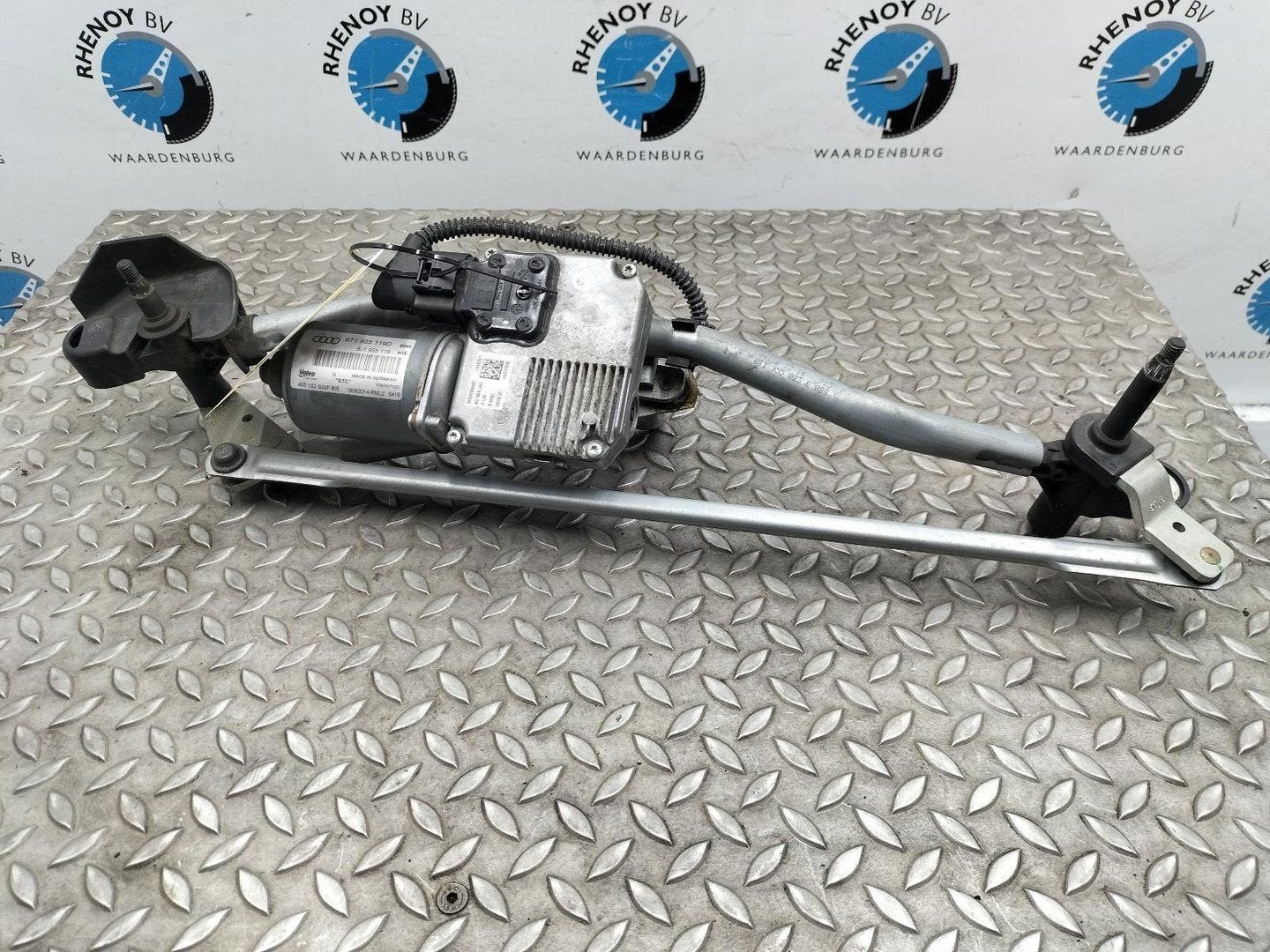 AUDI A5 8TA A5 SPORTBACK  RUITENWISSERMOTOR VOOR 2014, Ophalen of Verzenden, Gebruikt, Stiba lid