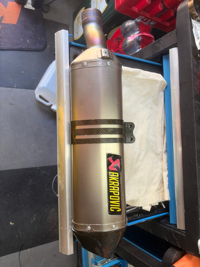 Akrapovic uitlaatdemper - Gebruikt, Ophalen of Verzenden, Gebruikt