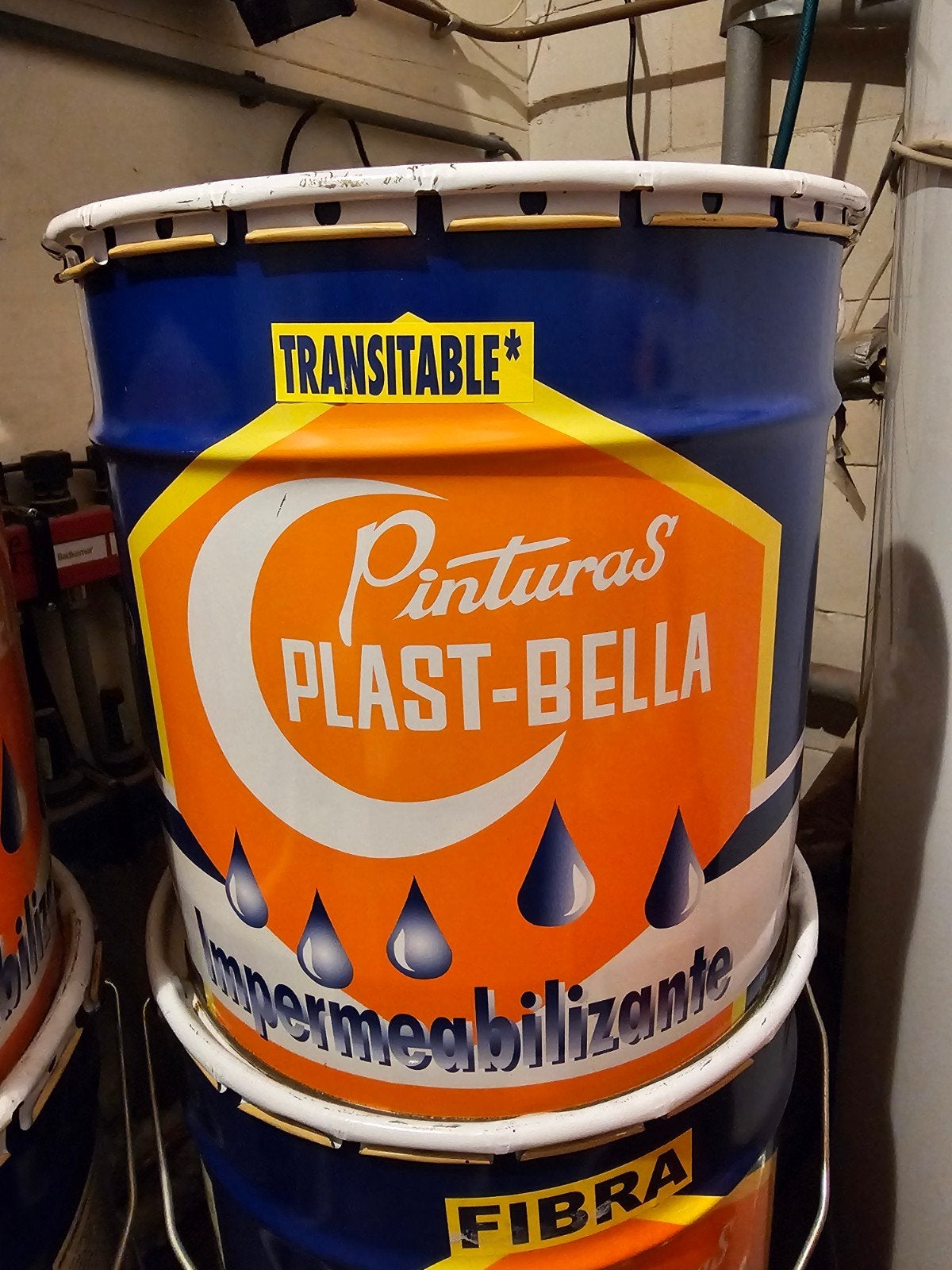 Spaanse waterdichte pasta voor muren - Plast Bella, Ophalen, Nieuw, Wit