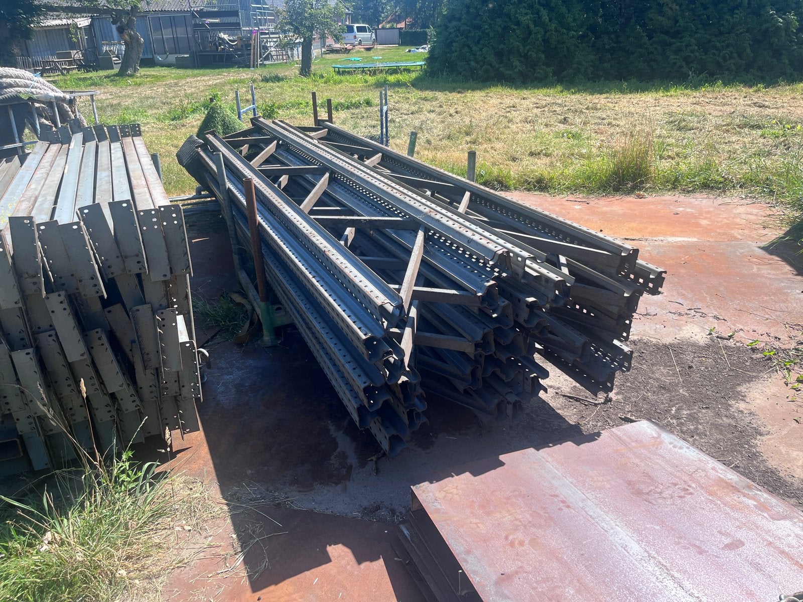 Stelling 15m1 - 380cm hoog - staalplaat legplanken, Ophalen, Gebruikt, IJzer