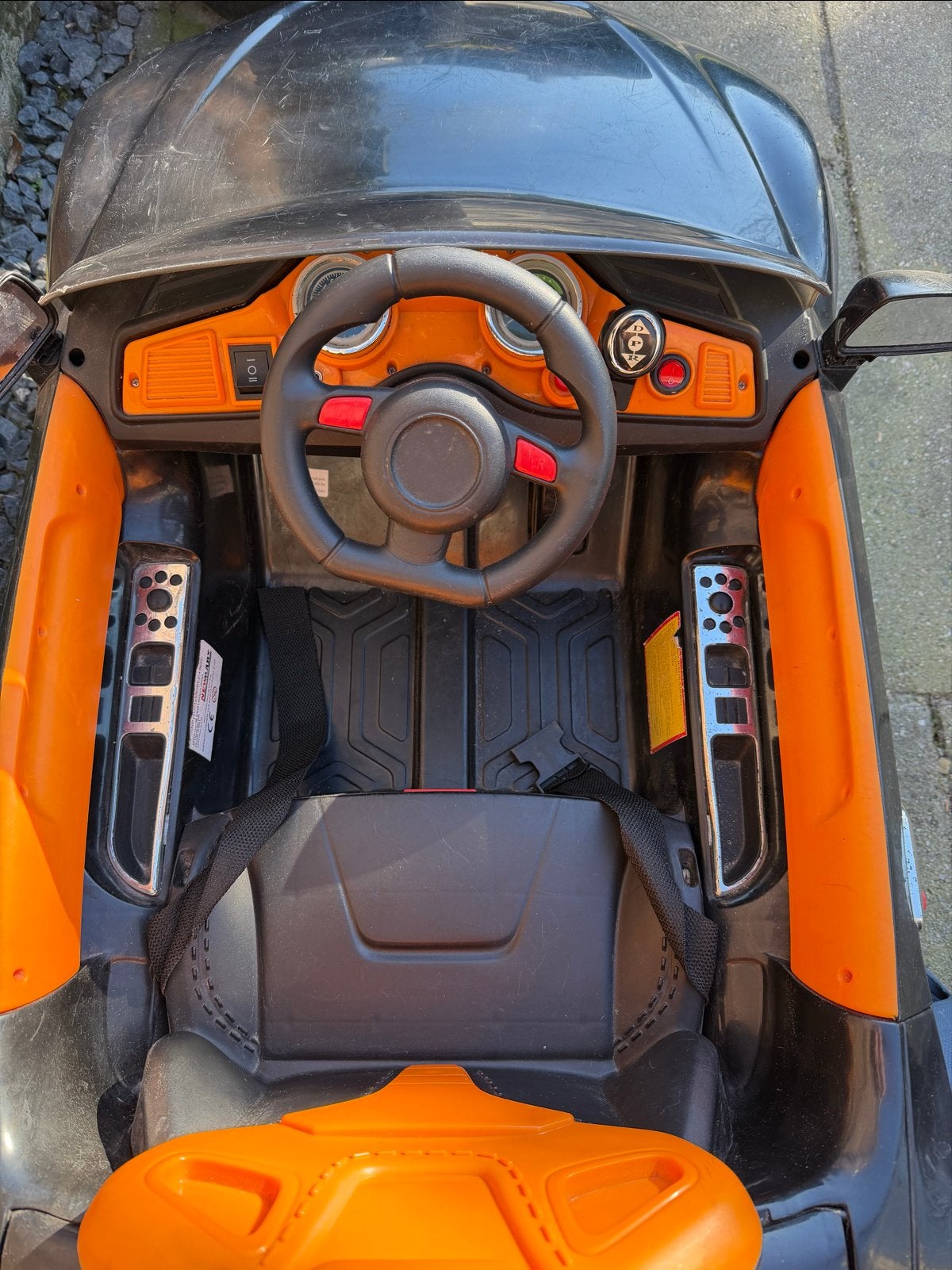 Elektrische kinderauto met lader en afstandsbediening, Ophalen, Gebruikt, Overige typen