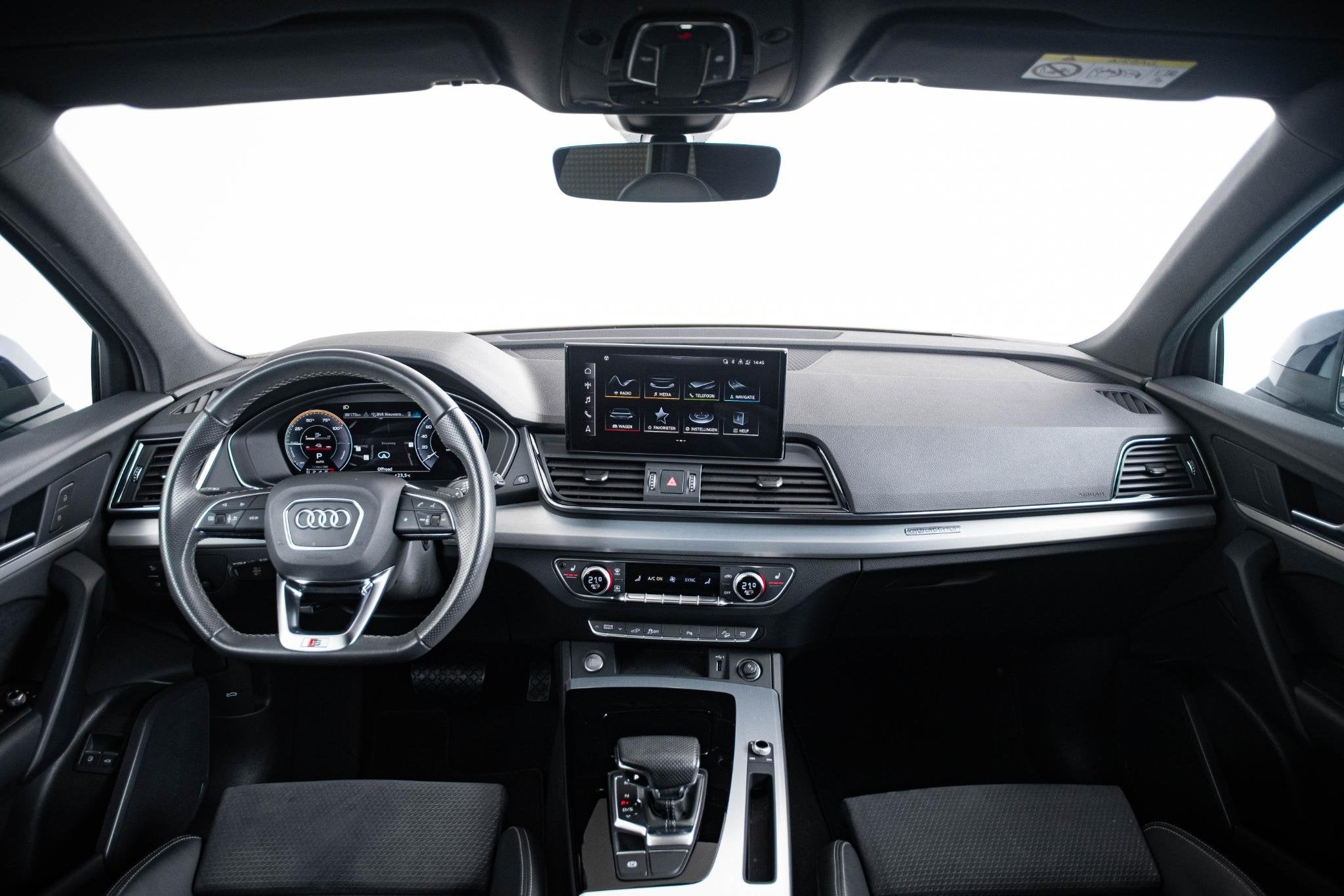 Audi Q5 50 TFSI e S edition Trekhaak - Privacy glas - Interi, Auto's, Audi, Automaat, 14 kWh, Gebruikt, 4 cilinders