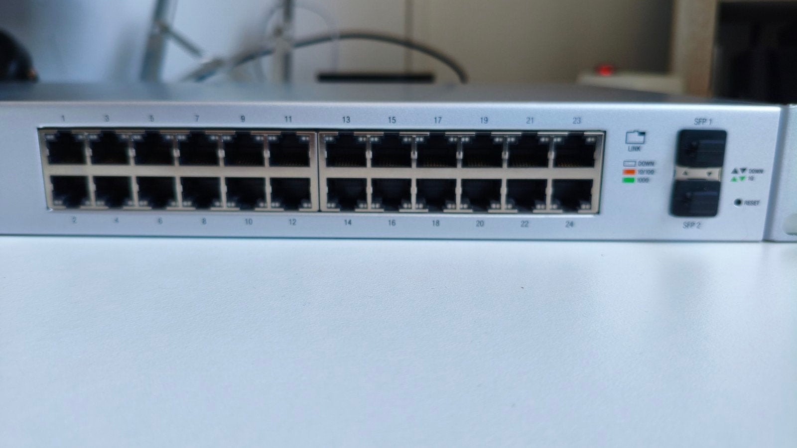Ubiquiti UniFi Switch 24 (US-24) met 10Gtek SFP+ kabel, Ophalen of Verzenden, Gebruikt