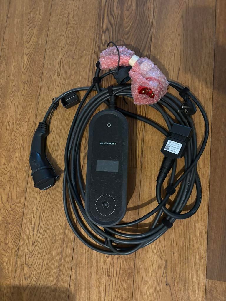Audi A3 E-Tron oplader, Ophalen of Verzenden, Universele onderdelen