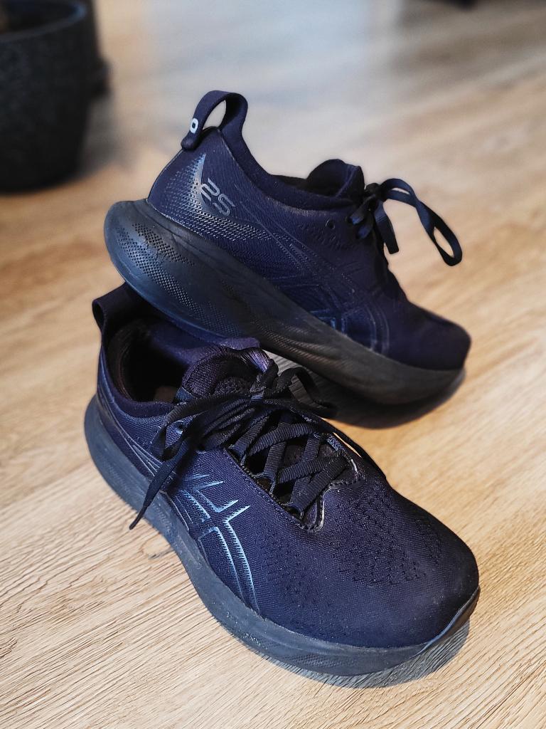 ASICS Gel Nimbus 25 Full Black – Size 37.5, Sport en Fitness, Loopsport en Atletiek, Ophalen, Nieuw, Hardloopschoenen, Asics
