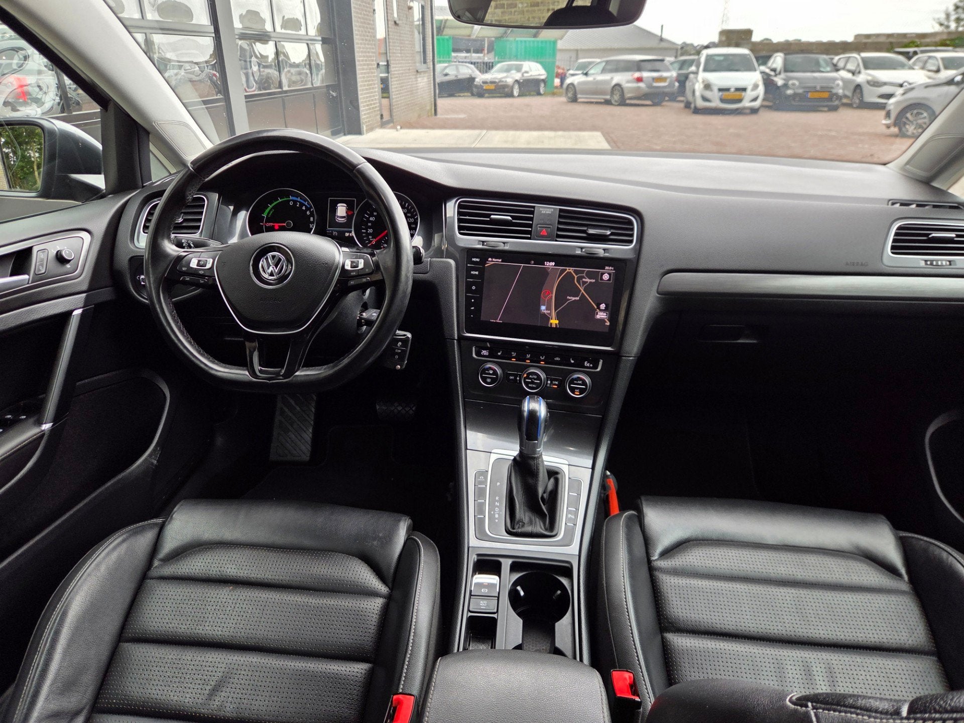 Volkswagen E-Golf E-Golf, Auto's, 596 min, 136 pk, Gebruikt, 35 kWh