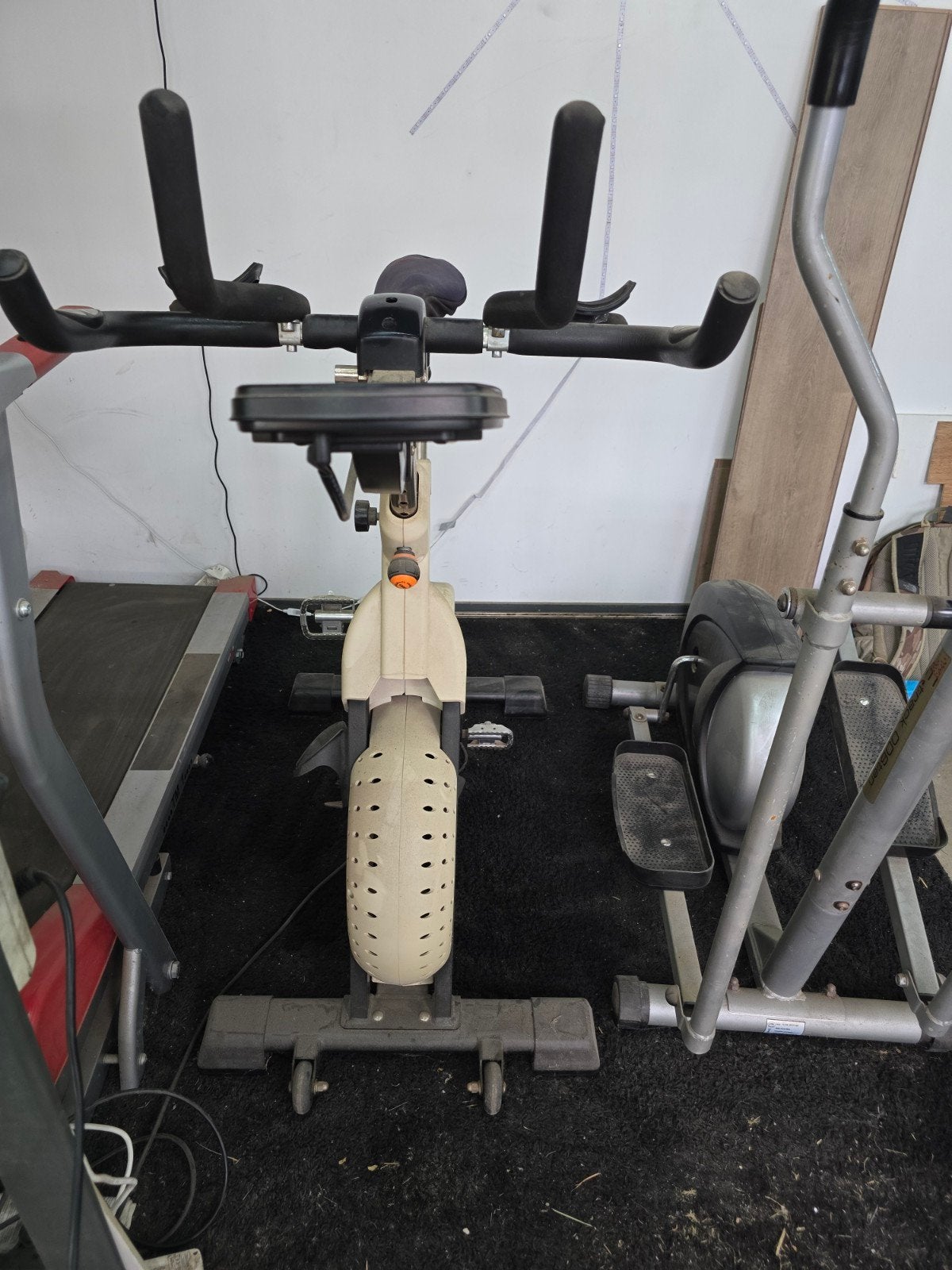 Crosstrainer, Loopband en Speedbike E9 - Fitnessapparatuur, Ophalen, Gebruikt, Overige typen, Metaal