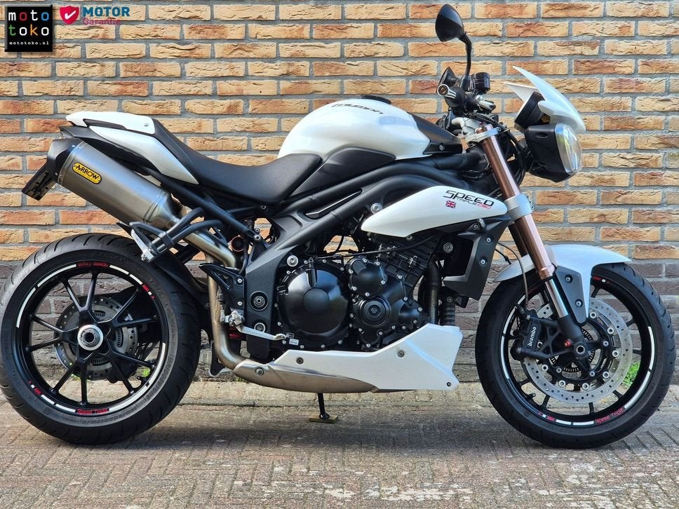 Triumph Speed Triple 1050 ABS met Arrow uitlaten, Motorrijbewijs A, Bedrijf, 1050 cc, Meer dan 35 kW