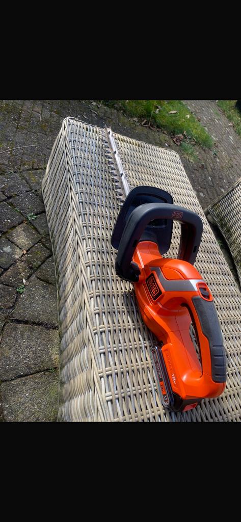 Elektrische Heggenschaar Black Decker, Ophalen of Verzenden, Zo goed als nieuw