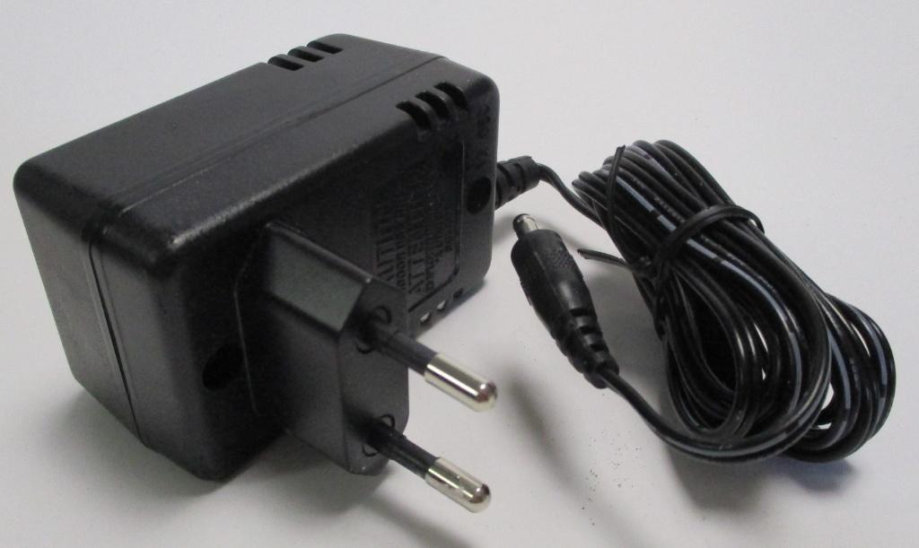 AC Adapter 230 V AC - 12 V DC - 0,1 A {6782}, Ophalen of Verzenden, Gebruikt