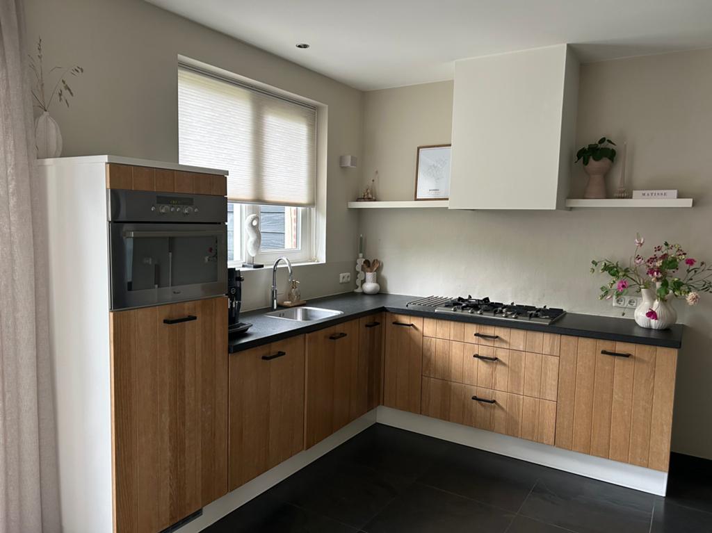 Te koop mooie keuken, Huis en Inrichting, Ophalen, Zwart, Graniet of Steen