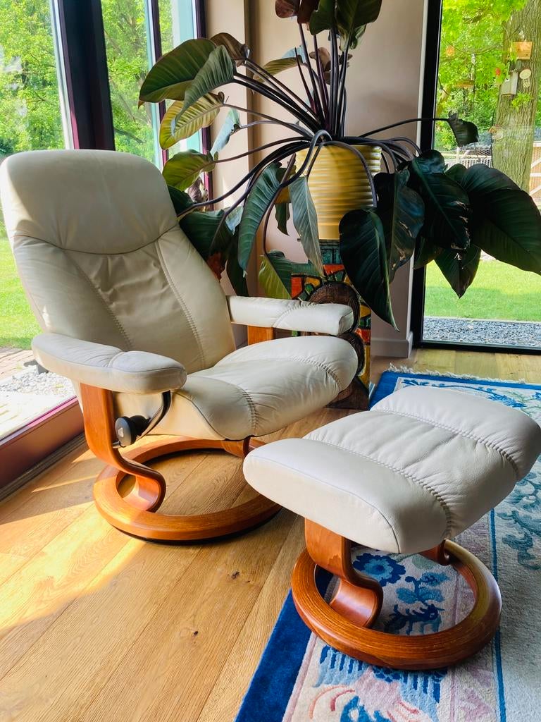 Stressless Consul Classic met ottoman, Medium, Huis en Inrichting, Fauteuils, Ophalen, Scandinavisch tijdloos klassiek, 75 tot 100 cm