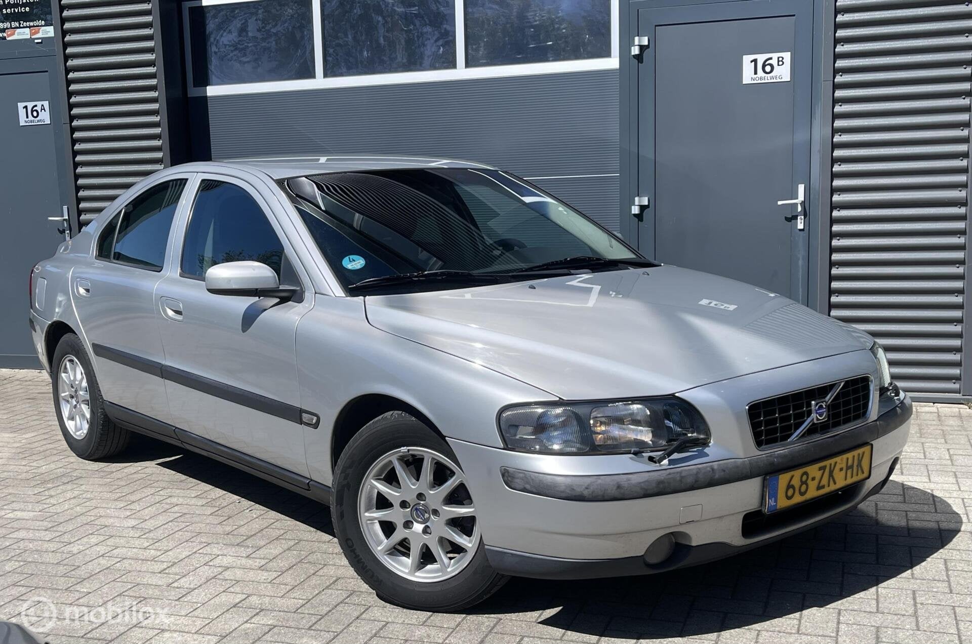 Volvo S60 2.4|170pk 5 cilinder|Nieuwe Apk, Auto's, Voorwielaandrijving, Elektrische ramen, Gebruikt, S60