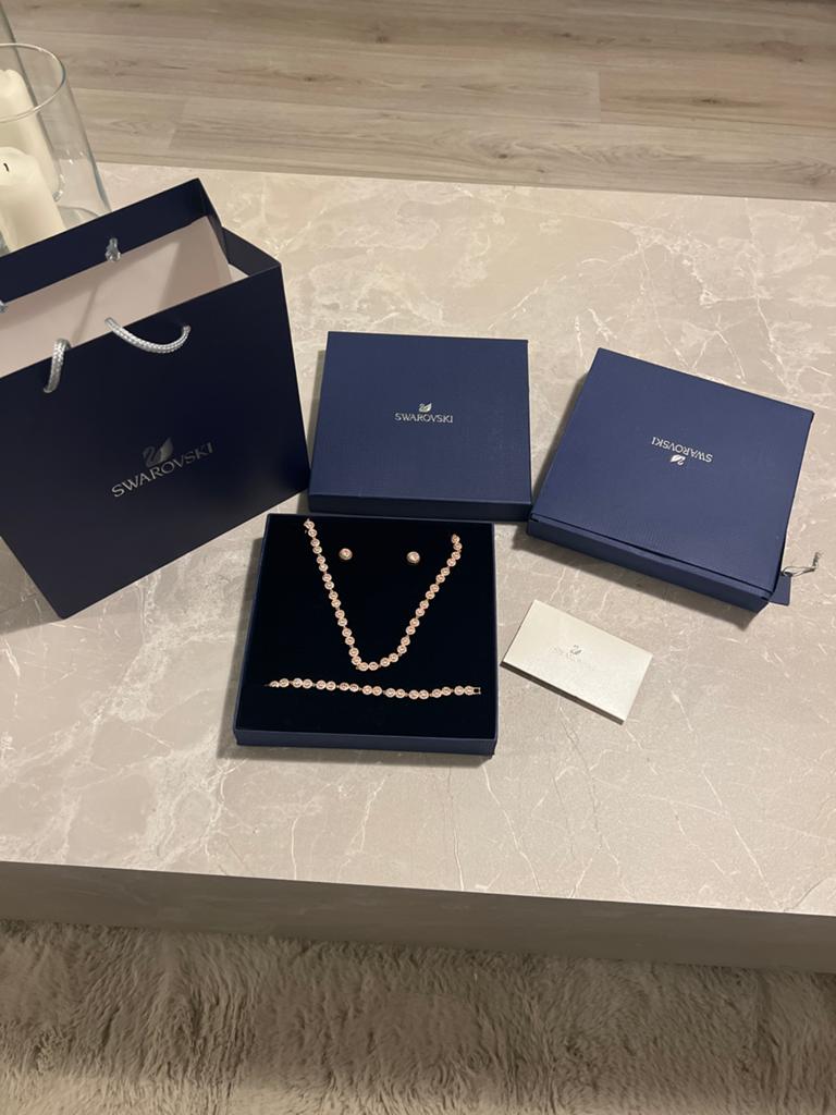 Swarovski ketting, armband en oorbellen set, Ophalen of Verzenden, Zo goed als nieuw