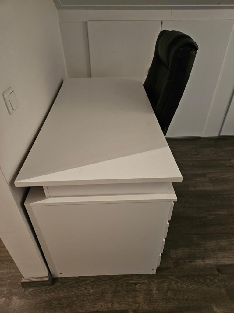 Te koop computermeubel met stoel, Huis en Inrichting, Ophalen, Gebruikt, 170 cm of meer