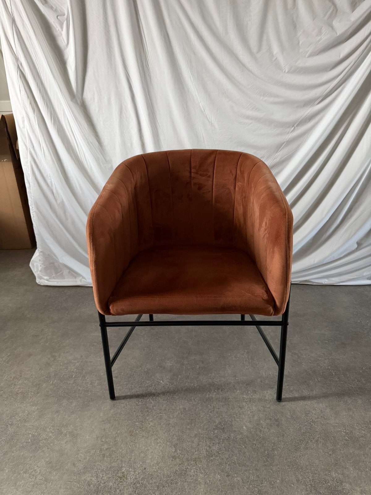 Cognac fauteuil – velvet – zwart frame, Ophalen, Gebruikt, Bruin, Eén