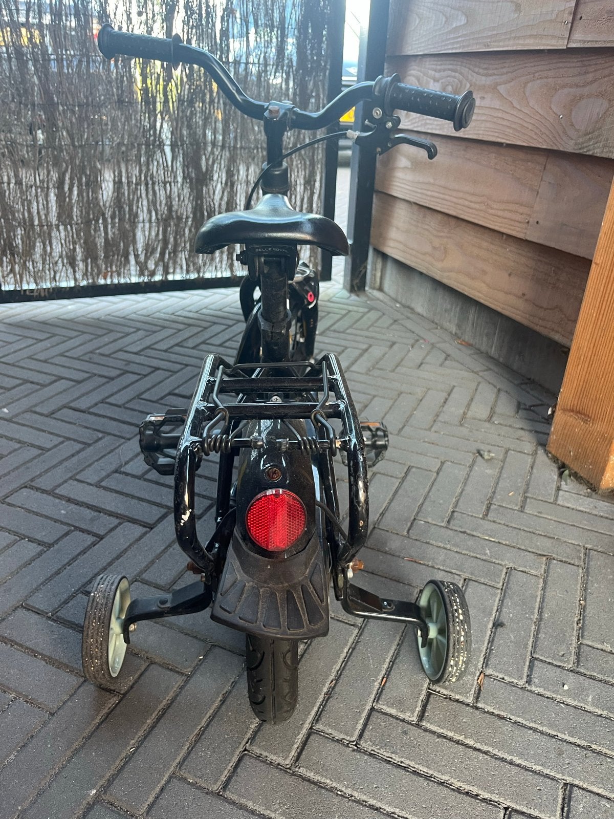 Pegasus kinderfiets met zijwieltjes - Zwart, 16 inch, Fietsen en Brommers, Ophalen, Terugtraprem, Zijwieltjes, Gebruikt