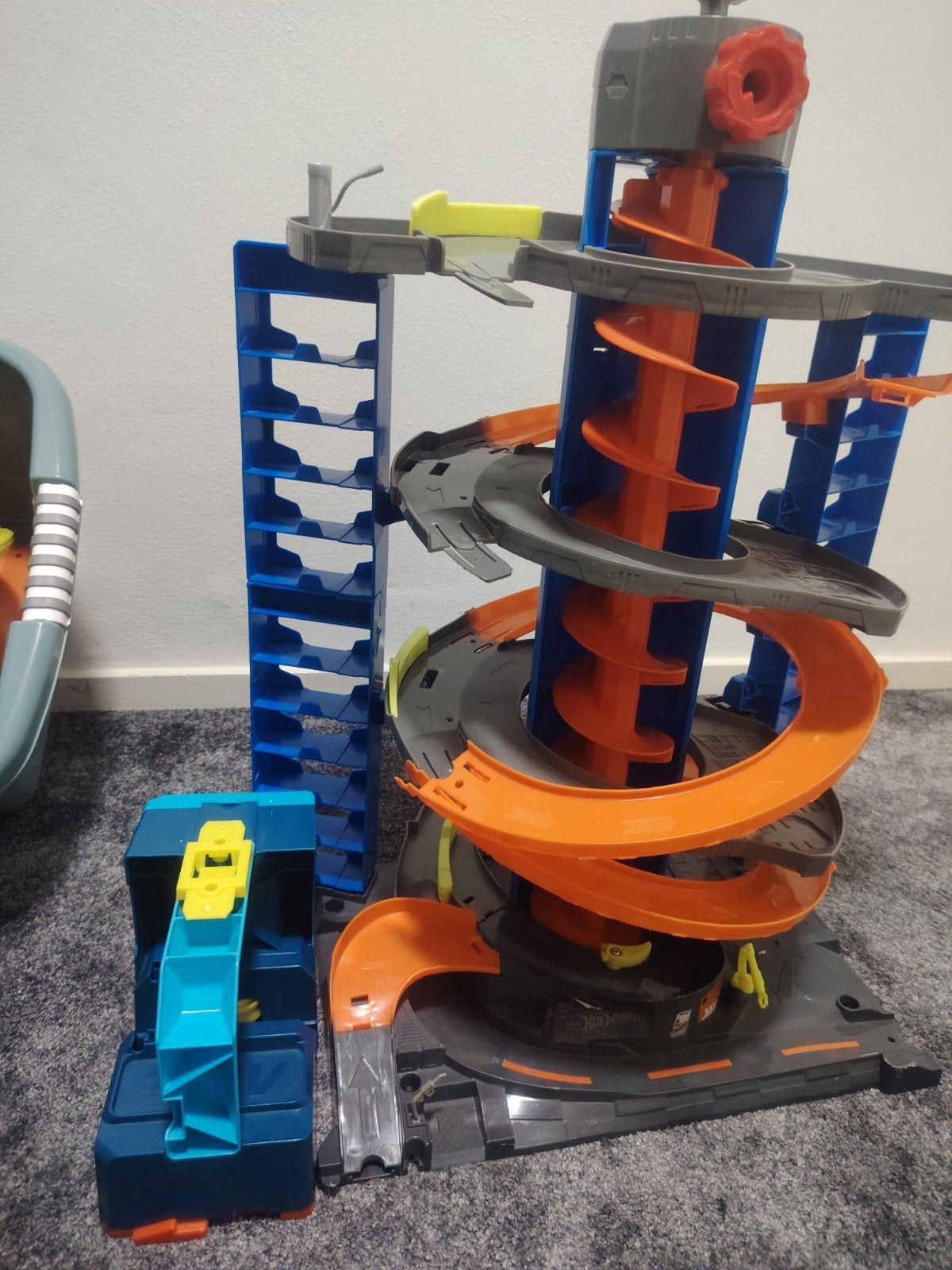 Hot Wheels Mega Garage en Baanset, Ophalen, Gebruikt