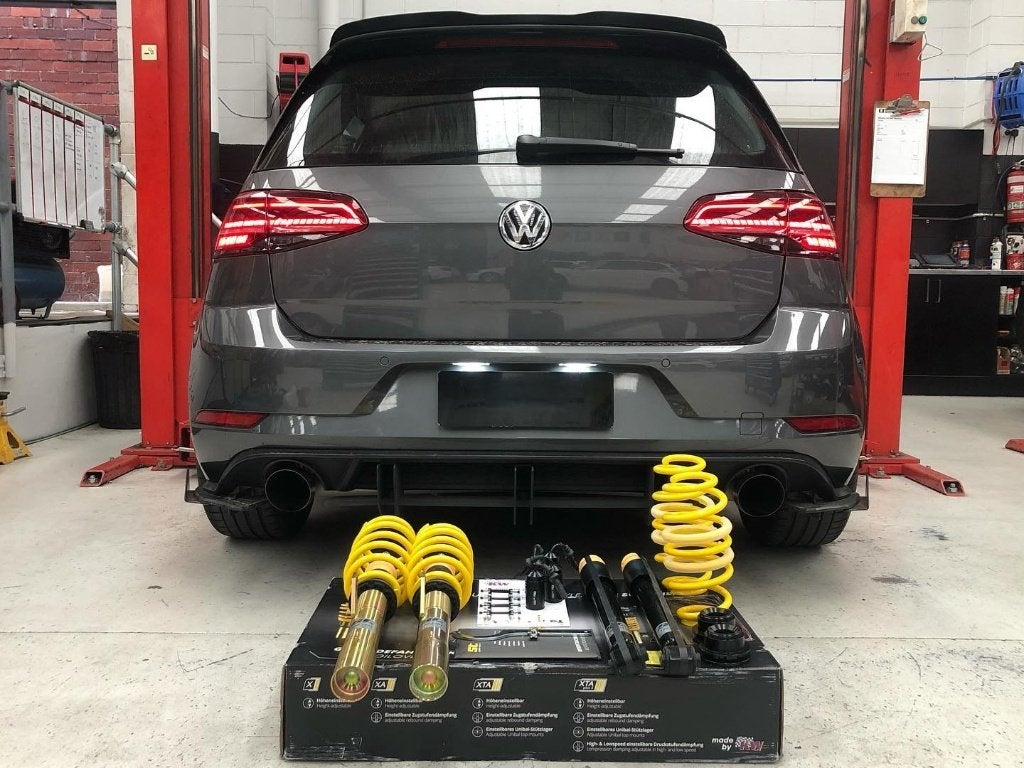 ST Suspensions XA schroefset - Volkswagen Golf 7 GTi 12-21