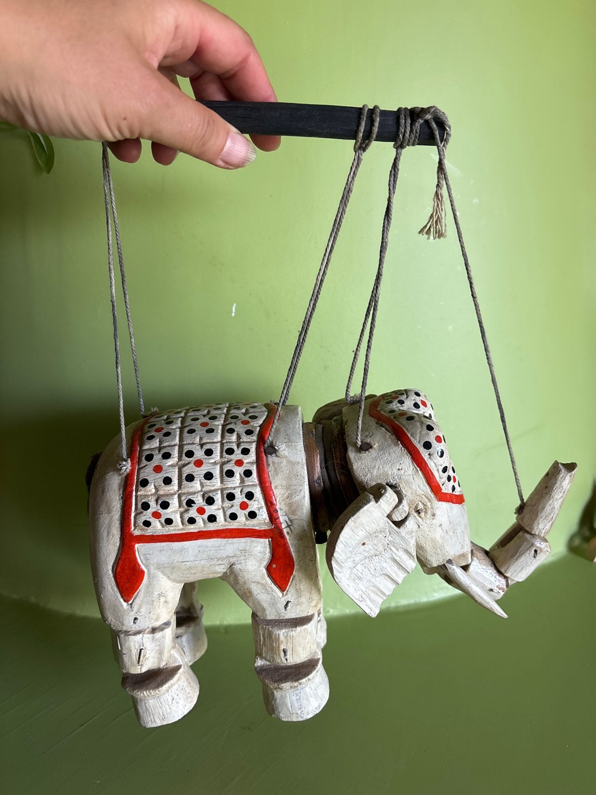 Houten olifant marionet - Handgemaakt decoratief, Ophalen of Verzenden, Gebruikt