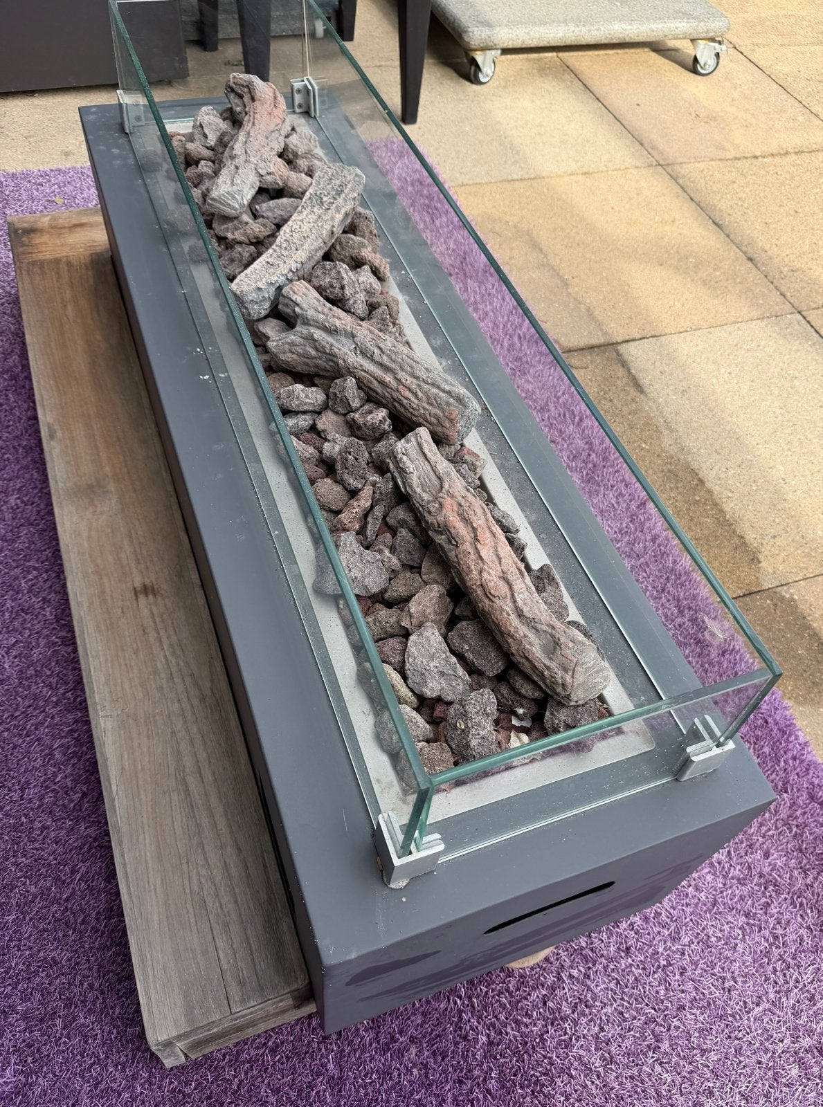 Moderne vuurtafel met glasombouw en lavastenen, Ophalen, Gebruikt, Vuurkorf