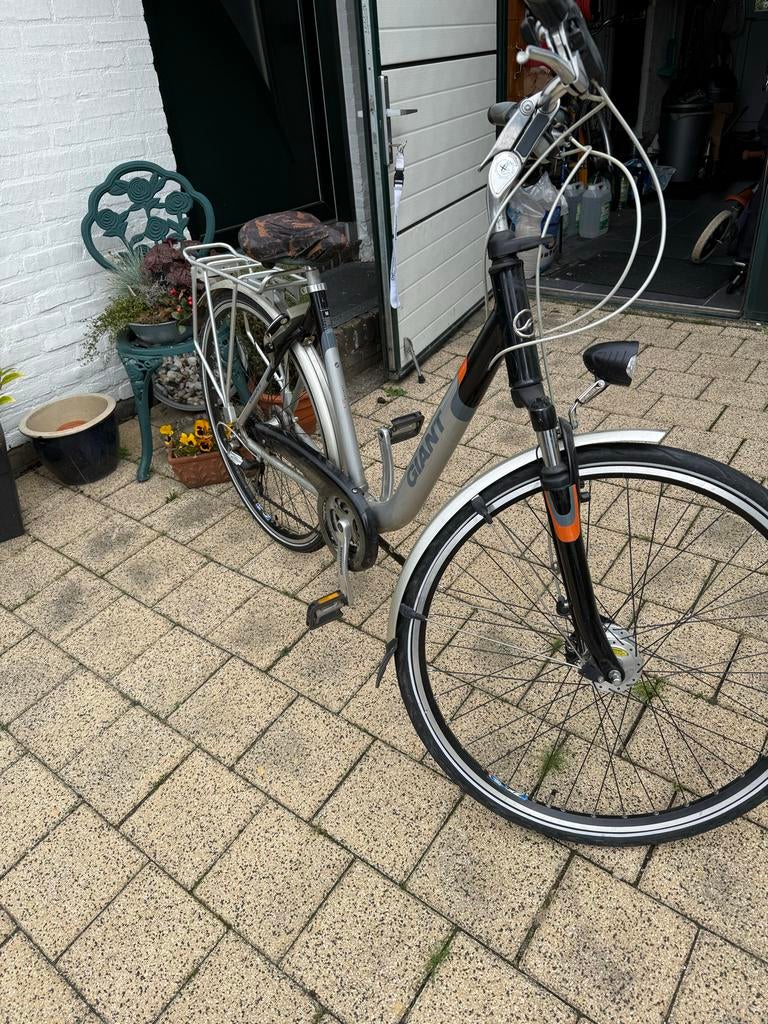 Giant damesfiets - Comfortabel en betrouwbaar, Ophalen, Gebruikt, Velgrem, Versnellingen