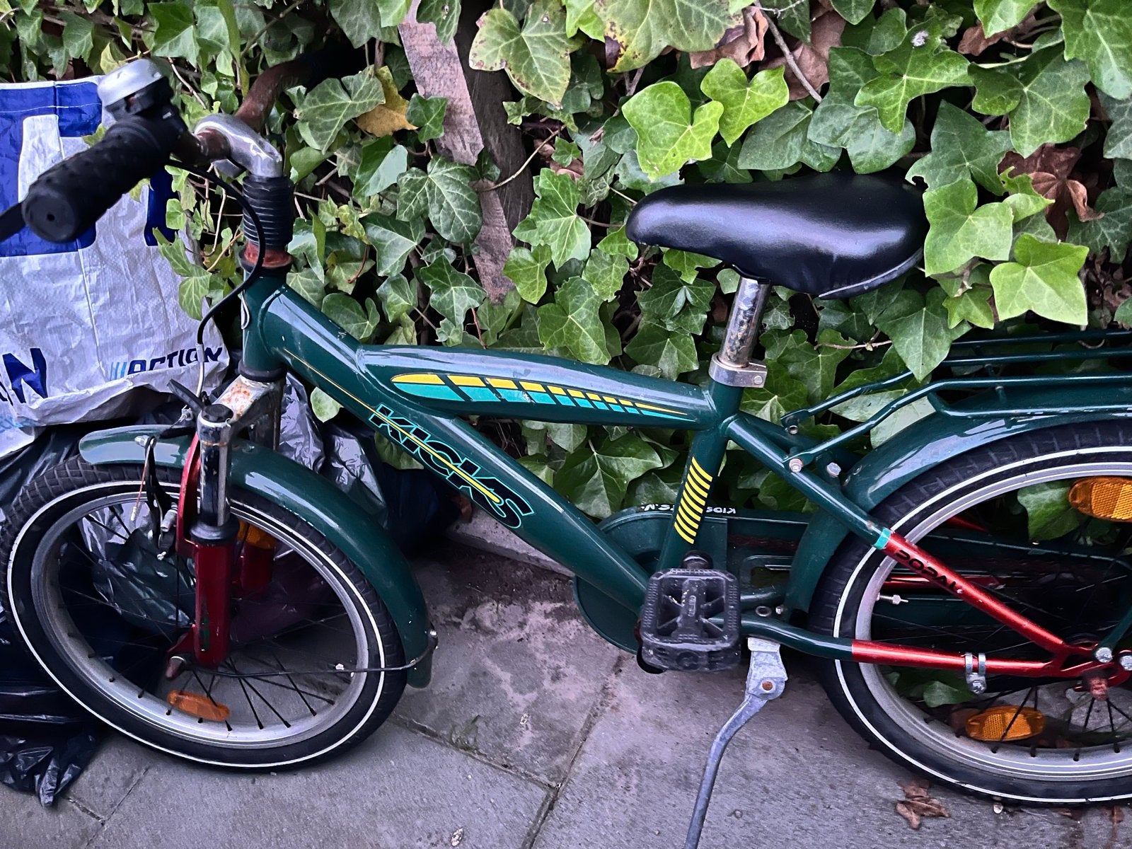 Kinderfiets Kicks - Groen - 16 inch, Ophalen, Gebruikt, Terugtraprem, 16 tot 20 inch