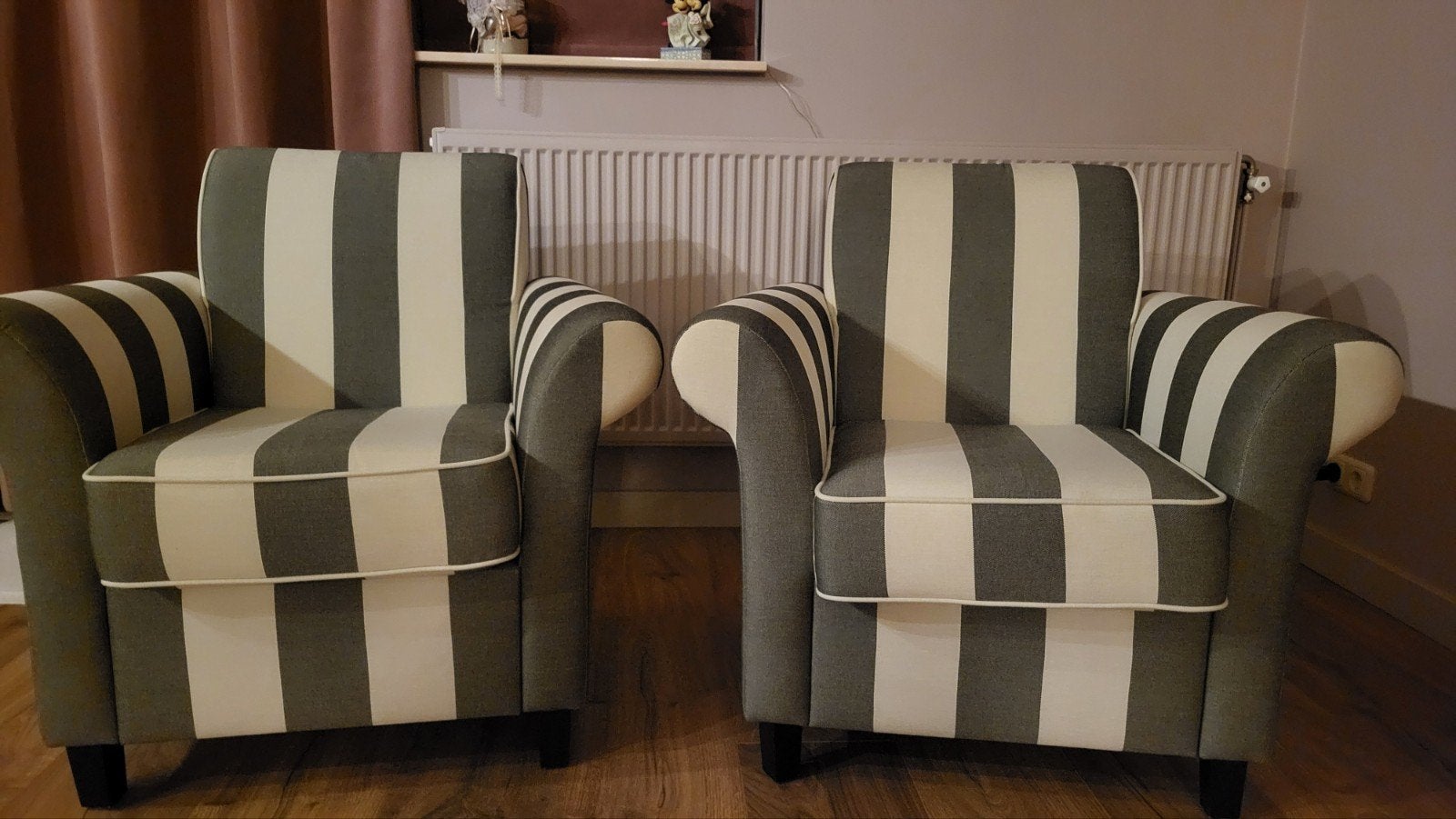 Set van 2 gestreepte fauteuils - Grijs en wit, Ophalen, Minder dan 75 cm, Zo goed als nieuw, Klassiek, Gestreepte fauteuils, Landelijk
