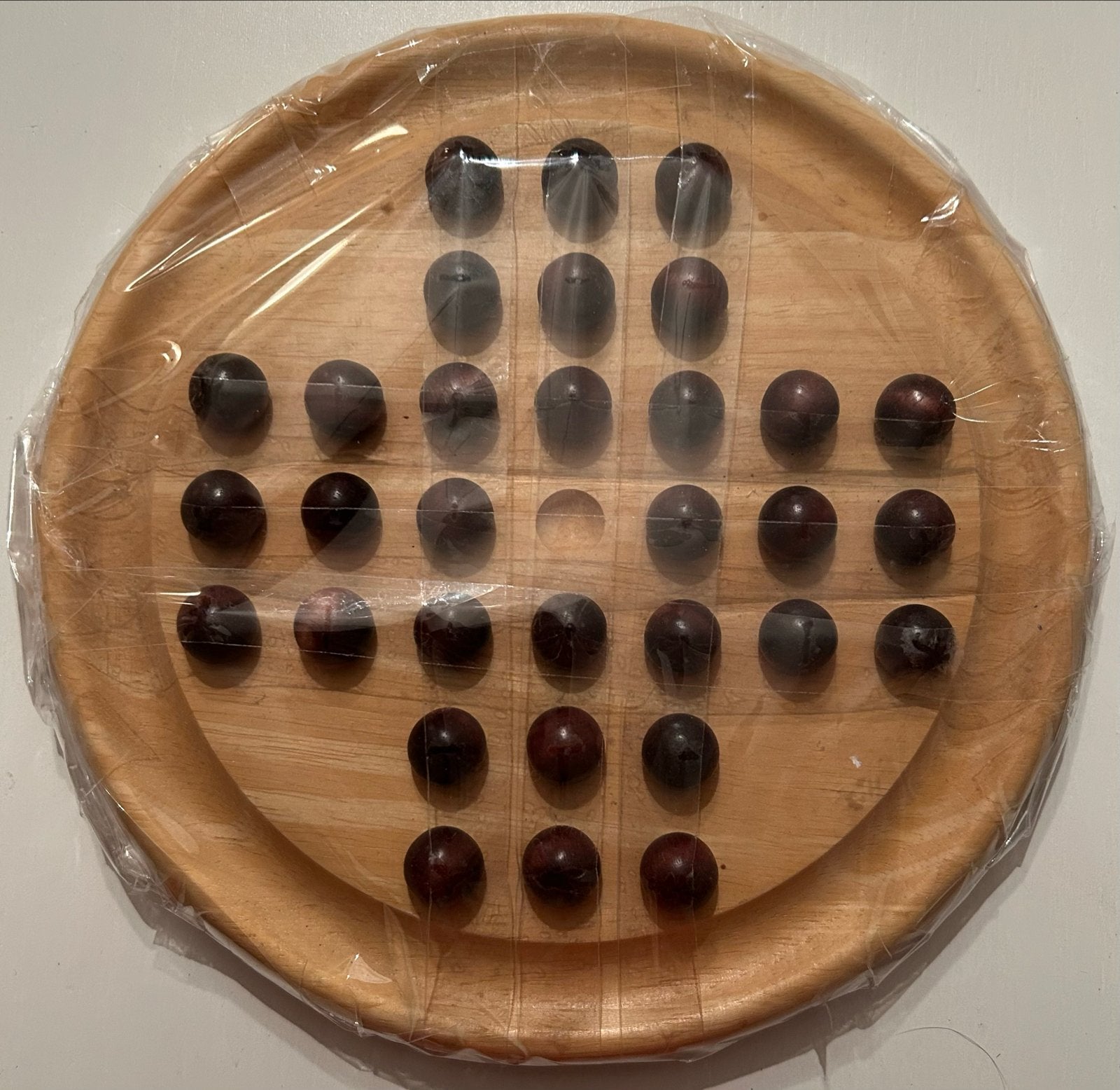 Houten Solitaire Bordspel met 32 Balletjes, Een of twee spelers, Ophalen of Verzenden, Zo goed als nieuw