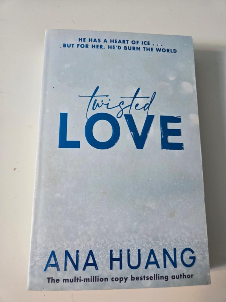 Twisted Love - Ana Huang (Engels), Boeken, Romans, Ophalen of Verzenden, Zo goed als nieuw, Ana Huang, Europa overig