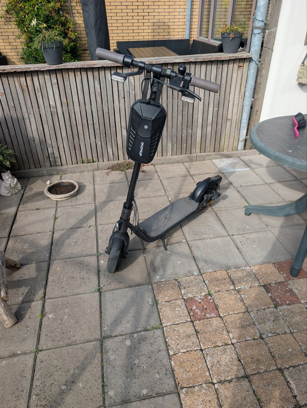Ninebot Segway elektrische step met tas en verlichting, Ophalen of Verzenden, Gebruikt, Elektrische step (E-scooter), Ninebot Segway