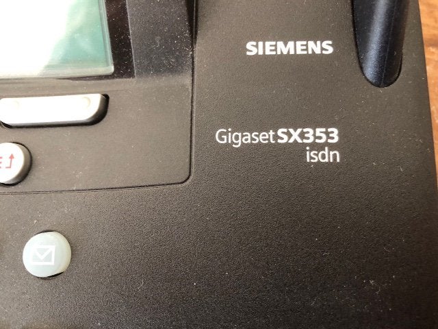 ISDN-centrale/-installatie, incl. 6 losse handtoestellen., Telecommunicatie, Ophalen, Zo goed als nieuw