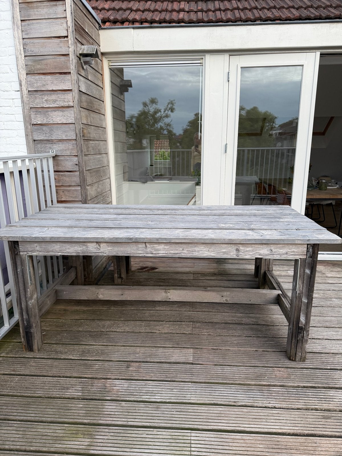 Robuuste buiten tafel met bankje garden table bench, Tuin en Terras, Ophalen, 4 zitplaatsen, Gebruikt, Eettafel