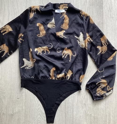 Elegante zwarte blouse met body maat M, Kleding | Dames, Maat 38/40 (M), Zwart, Ophalen of Verzenden, Zo goed als nieuw