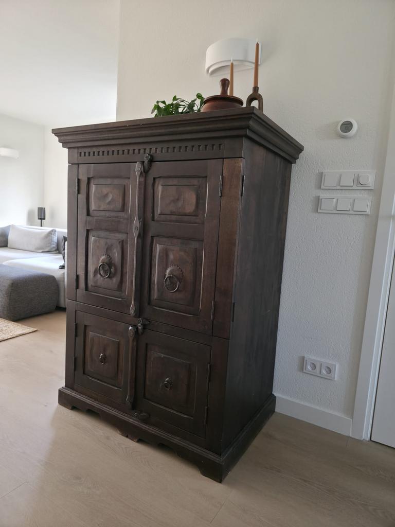 Spaanse vintage kast, Antiek en Kunst, Ophalen