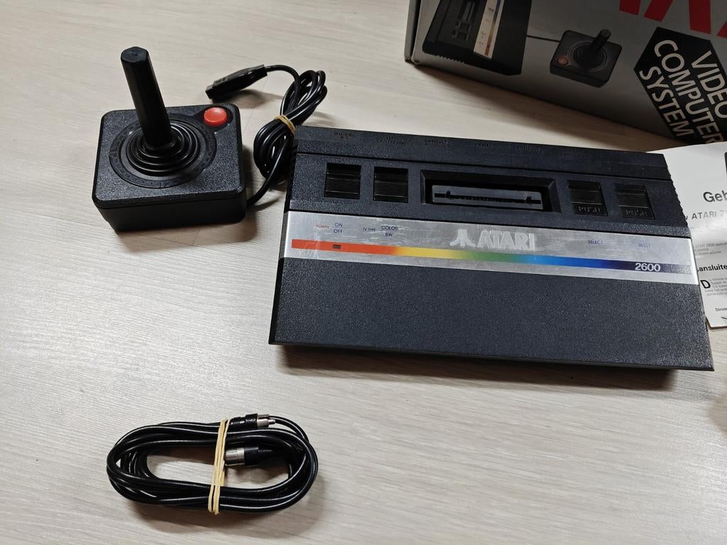 Atari 2600 CIB, Spelcomputers en Games, Spelcomputers | Atari, Gebruikt, Atari, Ophalen of Verzenden, Atari 2600