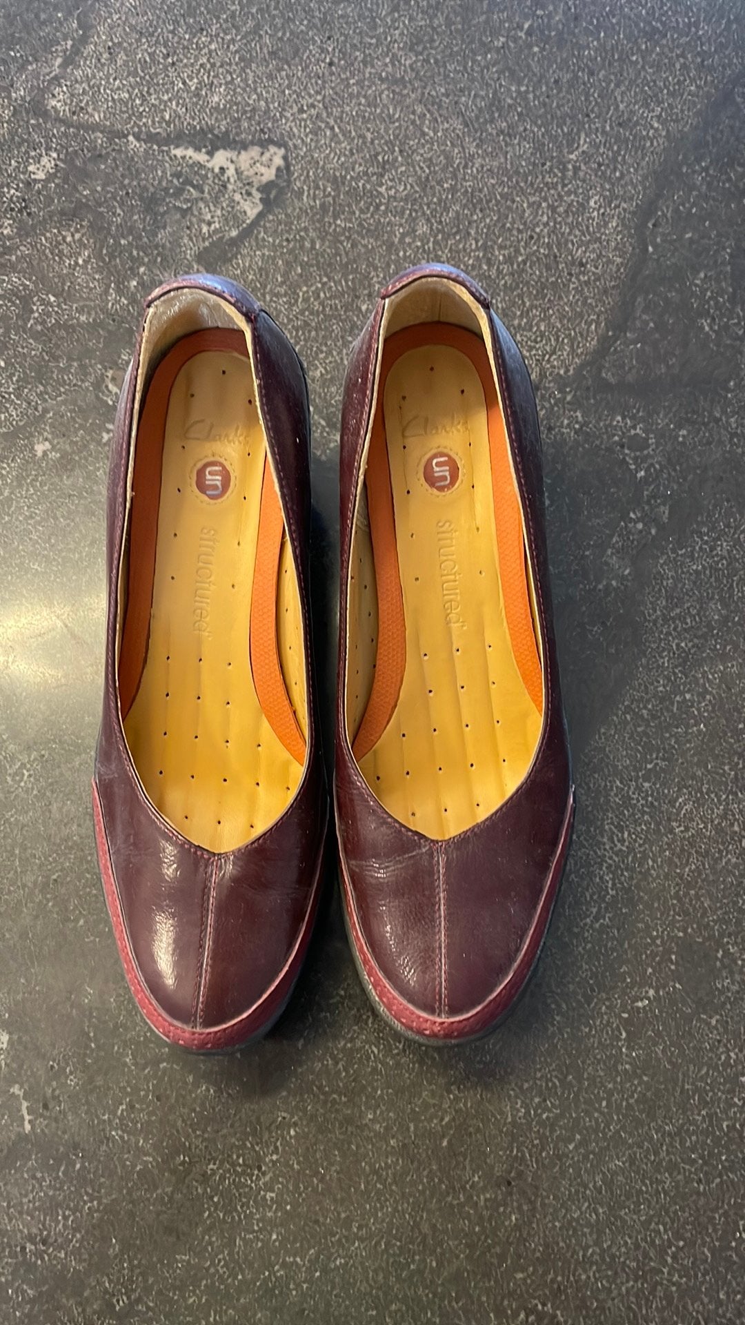 Clarks dames schoenen NIEUW mt 7 (41), Ophalen, Zo goed als nieuw, Zwart, Sneakers of Gympen