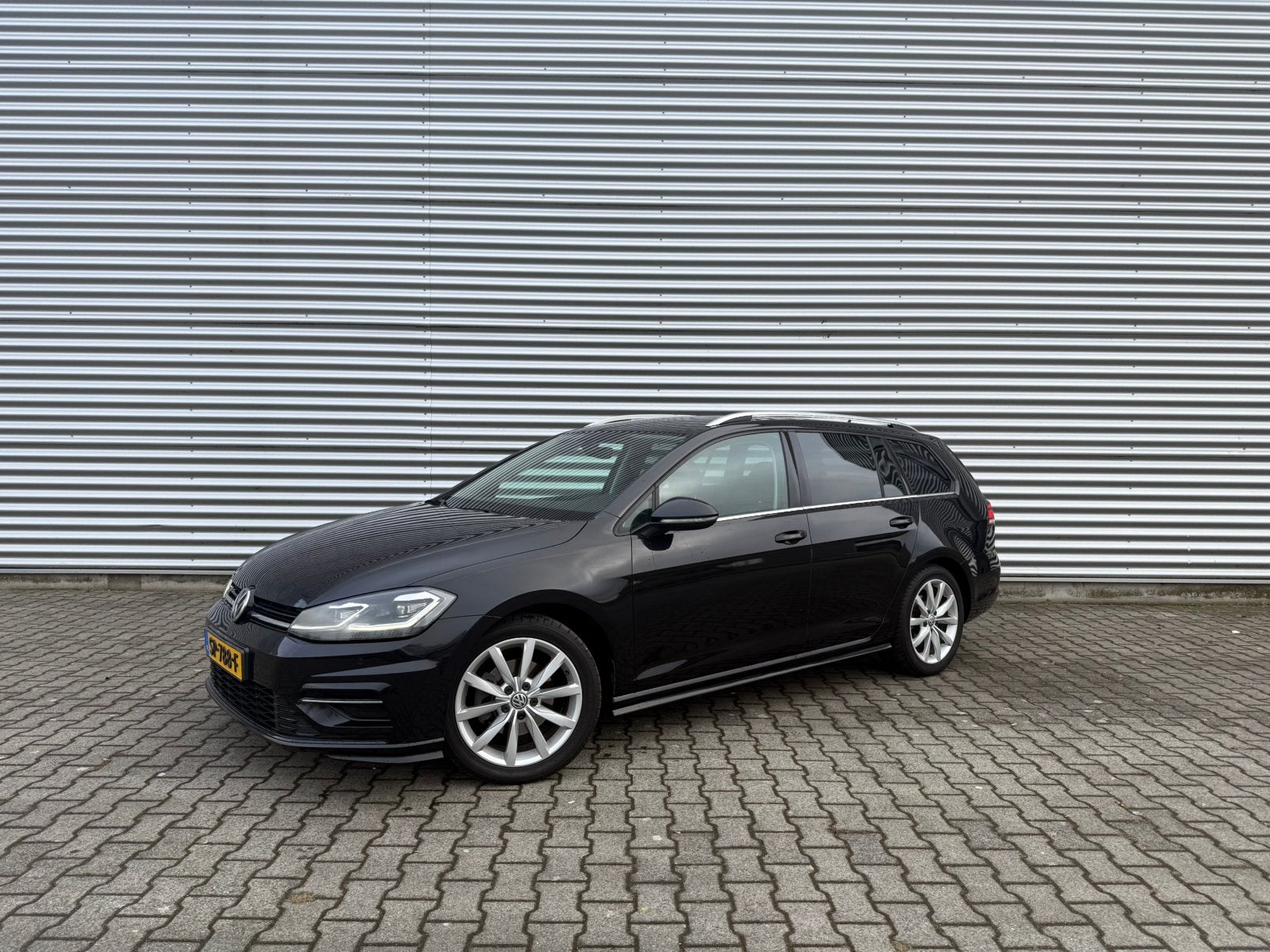 Volkswagen Golf Variant 1.5 TSI 150pk 7-DSG | AUT | ACC| R, Auto's, Volkswagen, Stof, 1498 cc, 4 cilinders, Zwart
