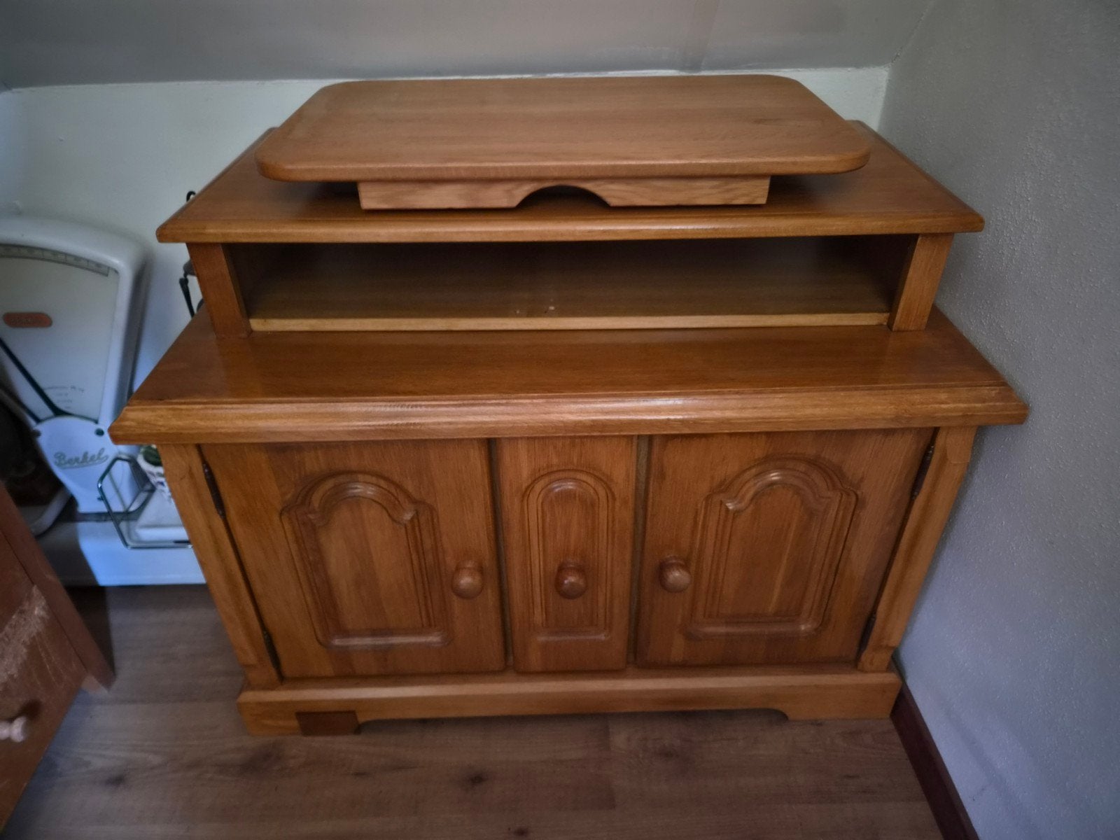 Vintage tv kast L95xB57xH84, Ophalen