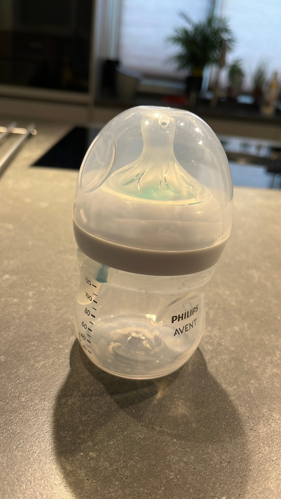 Philips avent flesje uit de blije doos, eenmaal gevuld, Ophalen, Philips Avent, Zo goed als nieuw, Babyfles