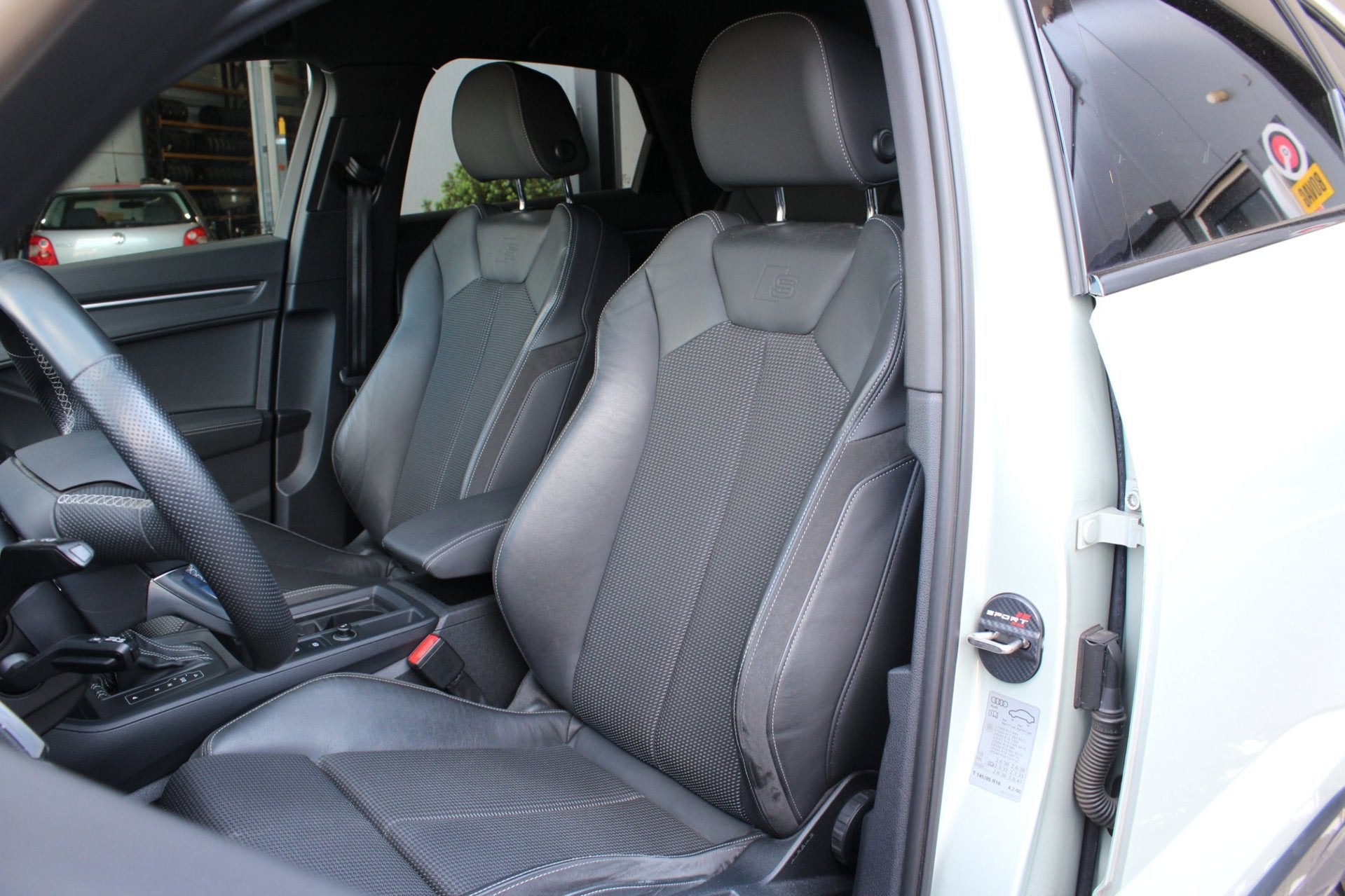 Audi Q3 SPORTBACK 35 TFSI 3x S-Line | Black optik | Camera |, Auto's, 4 cilinders, 150 pk, 1505 kg, Leder en Stof