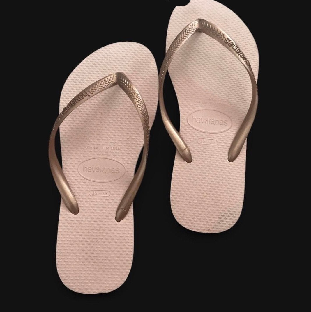 Havaianas slippers maat 35/36 - Zo goed als nieuw, Ophalen of Verzenden, Zo goed als nieuw, Roze, Slippers