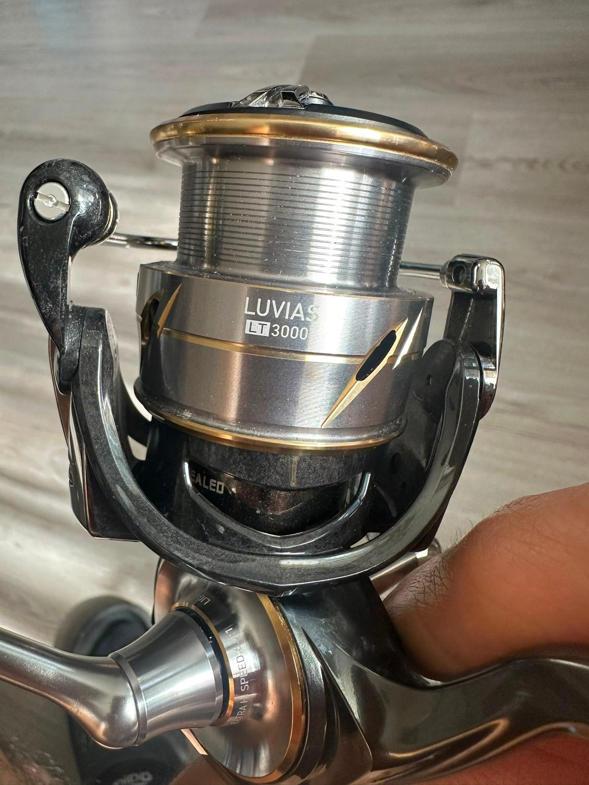 DAIWA LUVIAS LT 3000, Watersport en Boten, Ophalen of Verzenden, Zo goed als nieuw, Molen