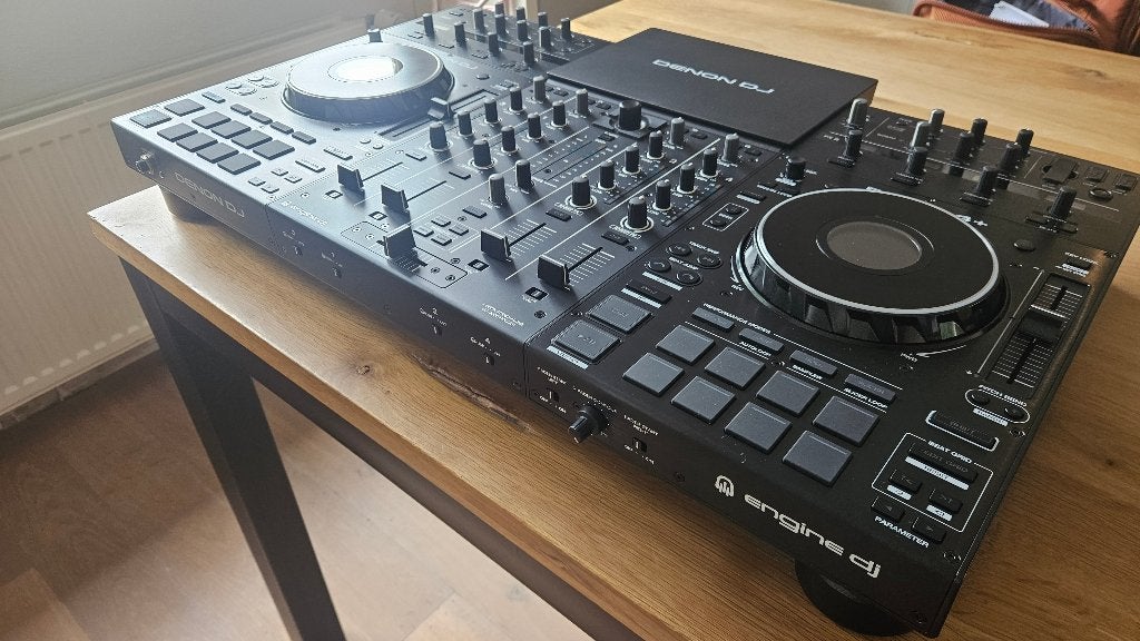 Denon DJ Prime 4+ – inclusief Decksaver & Magma flightcase