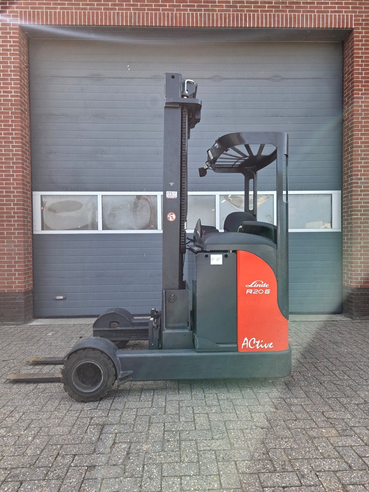 Buitenreachtruck Linde R20G-12 Triplex Sideshift Freelift