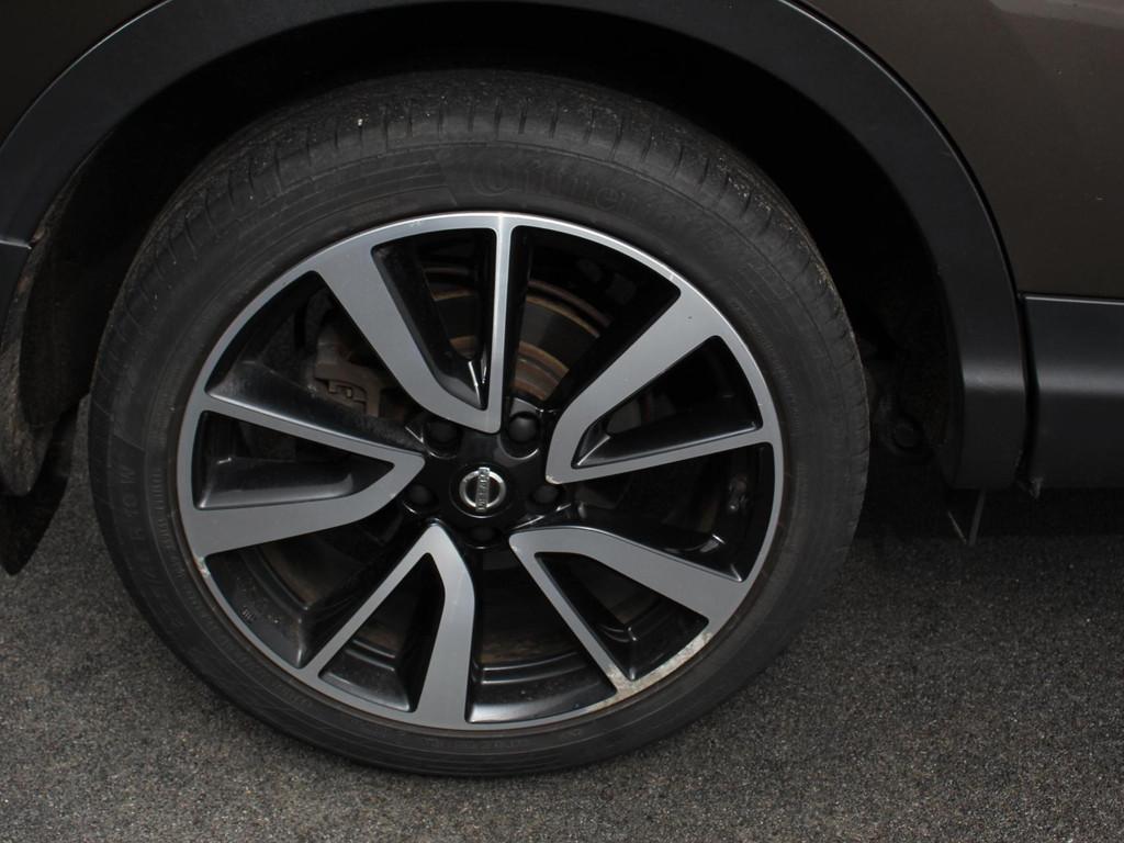 Nissan Qashqai 1.2 Tekna Airco Cruise control LED Parkeersen, Auto's, Nissan, Voorwielaandrijving, Gebruikt, Euro 6, 4 cilinders